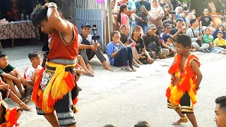 BUJANGGANONG YOSIKA AGUS KENTHUS BERSAMA GANONGAN CILIK DIAJARI TARI KEREN SANGAT PENUH ATRAKTIF