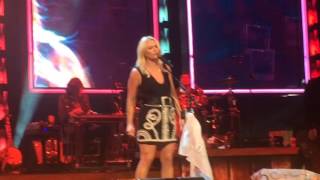 Miranda Lambert - Mama's Broken Heart (Partial) 8/19/16