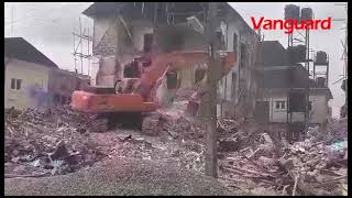 Live demolition of buildings in Festac, Lagos