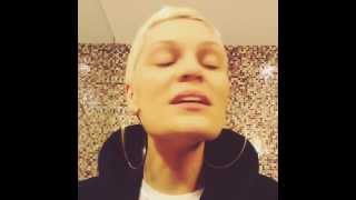 Jessie J - Big White Room (Instavideos 29/08/2013)