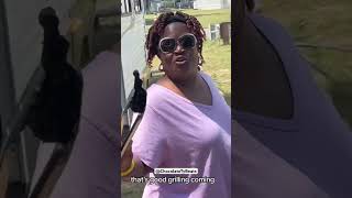 Auntie burnt the food 🤦🏾‍♂️😂😂 #funnyshorts #shorts #funny #cooking #cookout