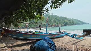 Suasana Perkampungan di Pesisir Pantai Wedi Awu Balearjo, Ada Tempat Campingnya Lur