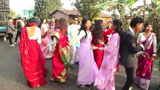 New Tharu Weding Dance In Tharu Viral Song patali kamariya mor hai hai.