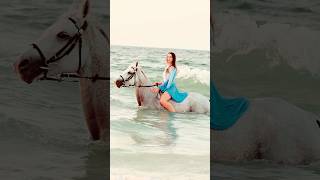 Beach horse riding Dubai #horse #horseridingschool #horseriding #equestrian #love