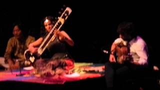 Another Video of Anoushka Shankar at the Barbican Centre on 23/11/12.