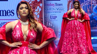 Mannara Chopra Sizzles Like A Boss Lady In Her Promising Pink Avatar At The Lakme Fashion Week