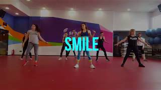 "PURE GRINDING" by Avicii | CARDIO DANCE Fitness with Claudia