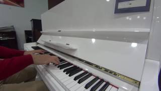 Yamaha U3 blanco. renovación europea.