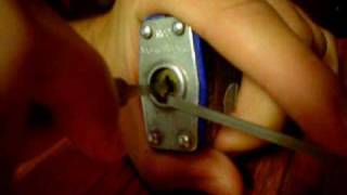 How to pick locks (the beginner's guide)