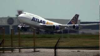 Atlas Air 747-400 Heavy Take Off