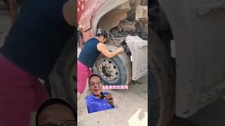 Impresionante herramienta. Dime, qué otra aplicación le podemos dar? #mechanic #automobile #puertas