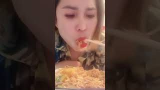 ASMR eating noodles #asmr #mukbang #spiccy #eatingsounds