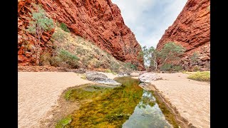 SIMPSONS GAP / Gap Travel Guide, located in the West MacDonnell National Park, Alice Springs, WA