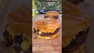 Cheddar and jalapeno burgers on the FYR grill @fyrstarter