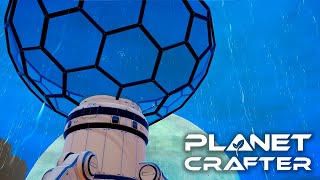 It's raining wrecks in Planet Crafter!