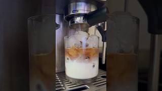 Iced Latte #Shorts #IcedLatte #Espresso #coffee #Breville #ShortsVideo