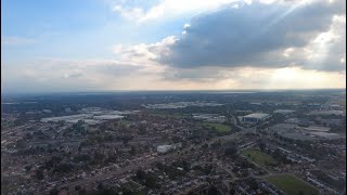 런던 히드로 공항 도착!! 심시티에서 봤던 유럽마을모습!! Landing to Heathrow airport! Looks like a SimCity European village