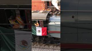 Está en tierra prometida #Empress2816 mostrando su poder y el cariño a #Mexico #Canadianpacific