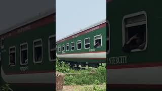 Heart touching train sound #Rail #parabat_express #bangladesh #train