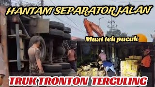 HANTAM SEPARATOR JALAN, TRUCK TRONTON TERGULING DI DEPAN SPN BANGSAL MOJOKERTO