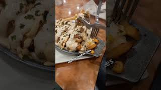 Try kiyee pakistan may Chicken loaded 🍟 fries #viralvideo #ytshorts#viralvideo #kitchenwithchefhira