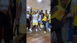 Starting the week with positive energy 💛 #viral #dance #ghanavibes #ghana #viral #trending