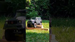 Crawl with G500 Brabus #rcshorts #crawling #crawler #scalecrawler #