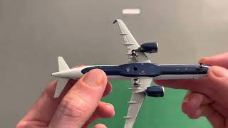 GeminiJets 1:400 JetBlue A321 NEO unboxing.