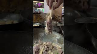 Hakeem khan restaurant special Mutton Shinwari Karahi 😋🍽️raining weather 🌦️ #dampukht #Lambkarahi