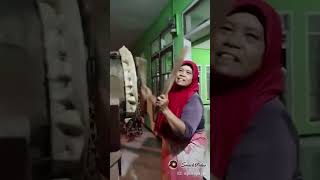 IBU IBU NGADULAG #viral #news #shortsvideo