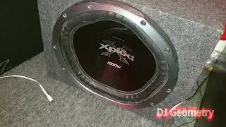 Sony Xplod 12" plays sub low