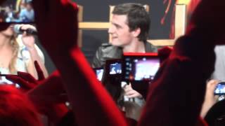 Hunger Games cast q and a los angeles mall tour jennifer lawrence josh hutcherson liam hemsworth 4