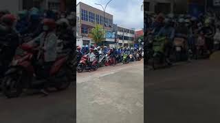 Demo buruh cianjur di lampu gentur