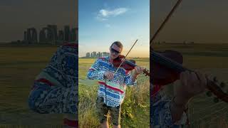 Never Dream Alone at Stonehenge #shortsmusic #solstice #violin #fiddle #beautiful