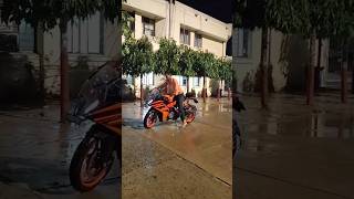 KTM lovers 😎😎#ktmrc200lover #ktm #ktmlover #ktmrc390 #ktmindia #trendingshorts #shortvideo #viral