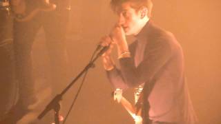 Arctic Monkeys "Do me a favor" @ Casino de Paris [31.01.2012]