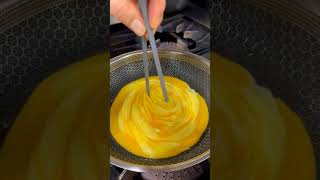 #food We’re OBSESSED with this method of cooking our eggs 勞🍳🔥 Have you tried