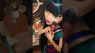 Monster High Cleo De Nile & 5Suprise Mini Fashion