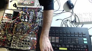 //15 Minutes live Techno ( Modular Synth - Yamaha RX5 - Roland tr09 )