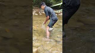 Fishing Skills traditional..!! Tangkap ikan sungai pakai Jala#catchingfish