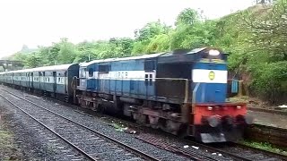 50106 Sawantwadi Road Diva Passenger meets at Rajapur Road Station