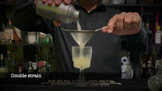 The Cocktail Club. How yo make a Gin Aloha. Recipe by Chino Márquez.