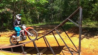 Backyard Freestyle Motocross & Raw 2 Stroke Action