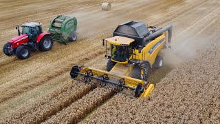 Combining Wheat Harvest With The New Holland CX5090