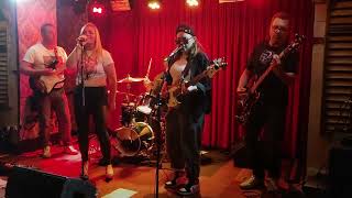 Amy Winehouse - Valerie - Live Gig Cover by Burnt Orange at Workman's Cellar Dublin.