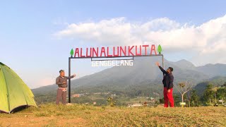 Alun Alun Kuta Genggelang Camping Ground Camping Ceria bersama Teman dan keluarga