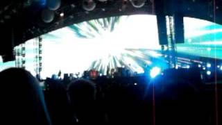 Glass Of Water By Coldplay Live At The Lancashire County Cricket Club Manchester 12/09/2009