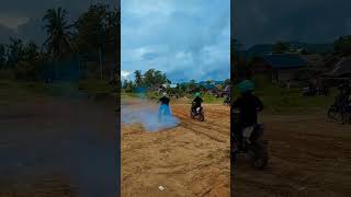 adu nyali di arena balap. #branda #aceh #fyptiktok #fyp #grasstrack