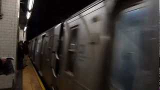 R160 J train entering Chambers Street