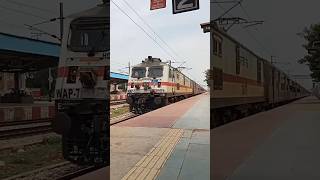 Hirakud express ❤️ #indinarailways #viralvideo  #indianline#shorts #railshorts